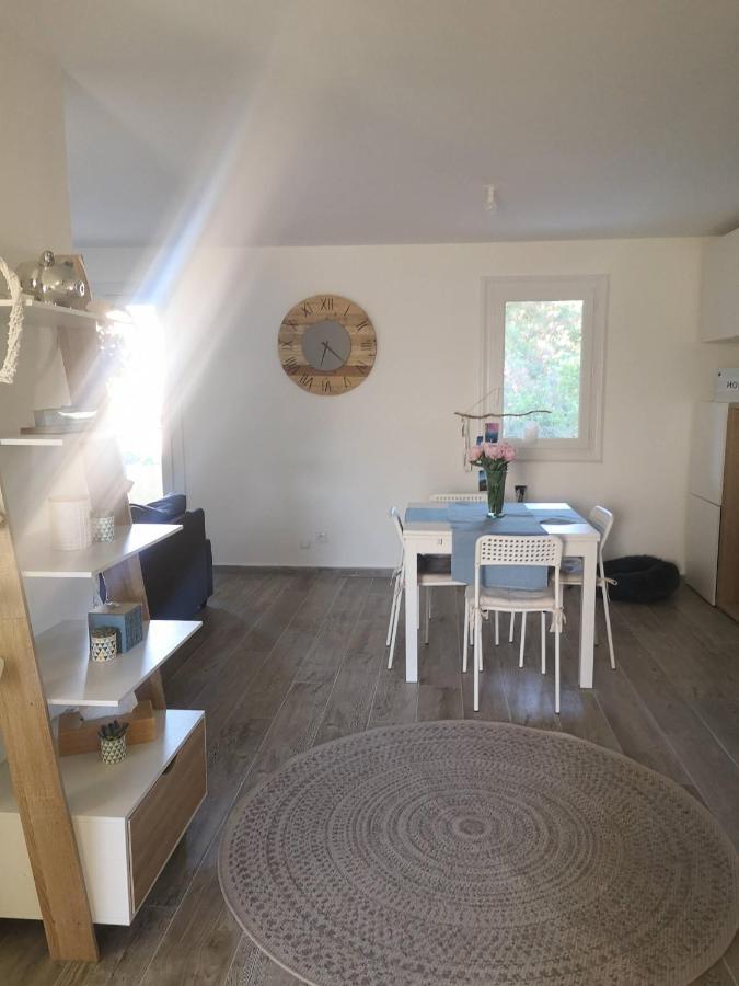 Appartement Proche Mer Avec Terrasse Et Jardin Privatif Hyères Eksteriør bilde